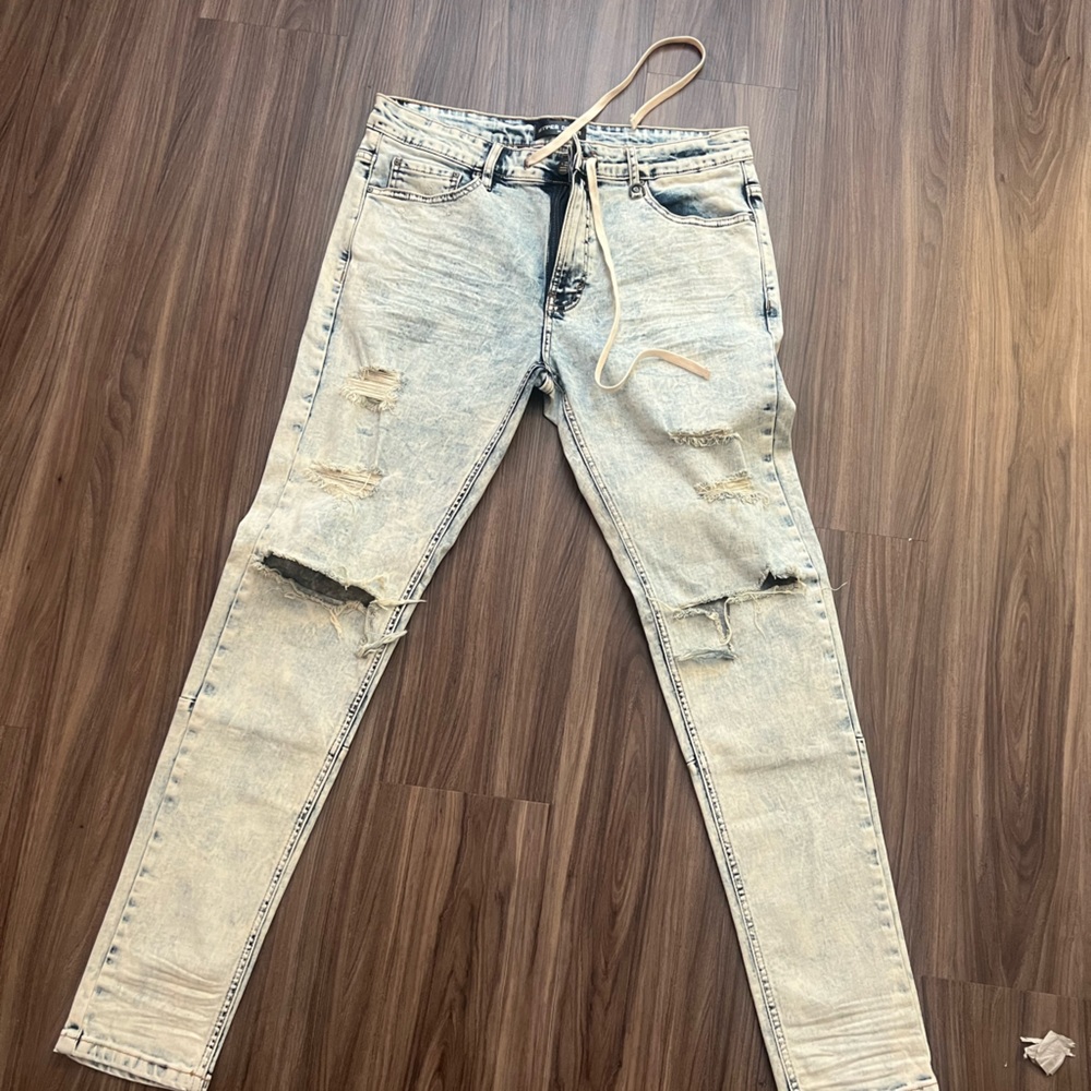 https://hyperdenim.com/products/hyper-blue-shred-jean Size 34
